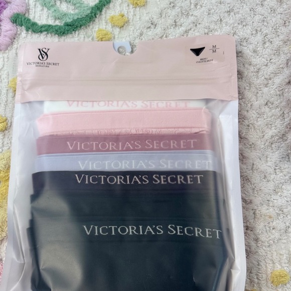 Victoria's Secret Panty Set 7 Pack Women's Briefs Various Colors Size M - Picture 4 of 5